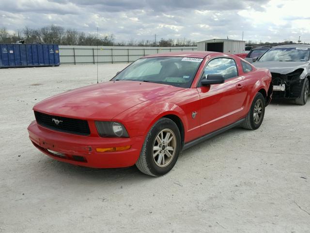 1ZVHT80N195146649 - 2009 FORD MUSTANG RED photo 2