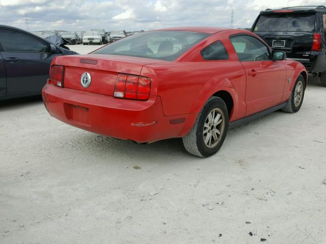 1ZVHT80N195146649 - 2009 FORD MUSTANG RED photo 4