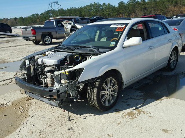 4T1BK36B07U218404 - 2007 TOYOTA AVALON XL WHITE photo 2