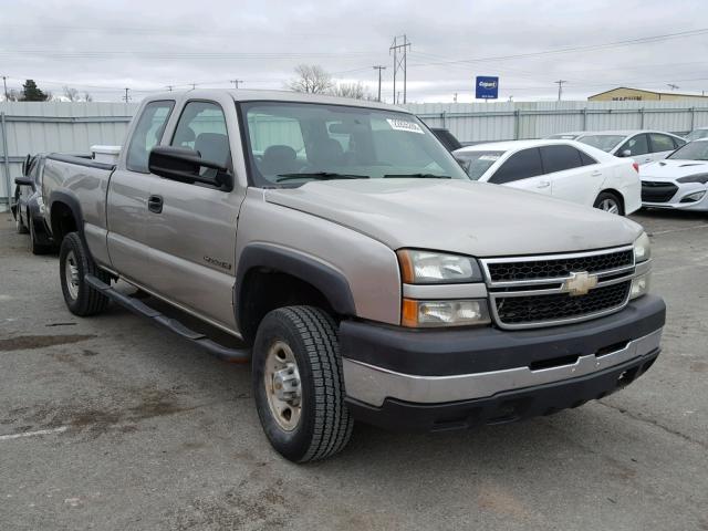 1GCHK29U17E170007 - 2007 CHEVROLET SILVERADO SILVER photo 1