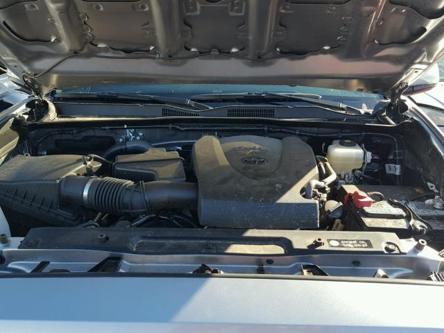 5TFCZ5ANXHX110826 - 2017 TOYOTA TACOMA DOU SILVER photo 7