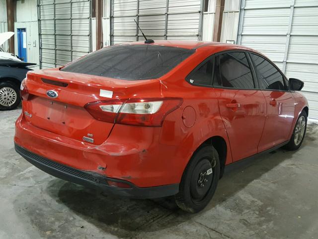 1FADP3F28DL340644 - 2013 FORD FOCUS SE RED photo 4