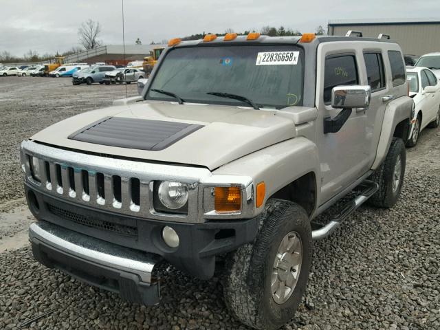 5GTDN13E378186573 - 2007 HUMMER H3 BEIGE photo 2