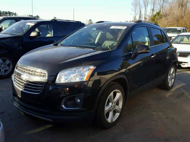 KL7CJNSB5FB059786 - 2015 CHEVROLET TRAX LTZ BLACK photo 2