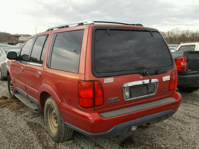 5LMRU27L6WLJ52436 - 1998 LINCOLN NAVIGATOR RED photo 3