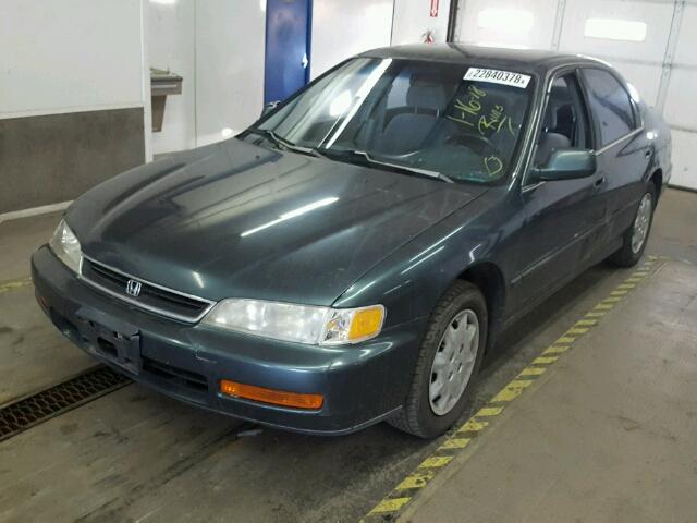 JHMCD5638VC020937 - 1997 HONDA ACCORD LX GREEN photo 2