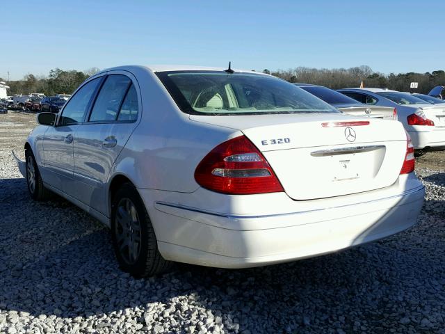 WDBUF65J64A398463 - 2004 MERCEDES-BENZ E 320 YELLOW photo 3