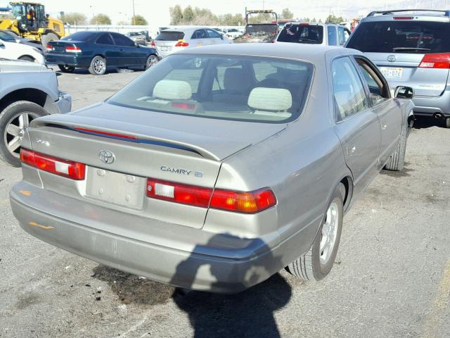 JT2BG22K5V0024907 - 1997 TOYOTA CAMRY LE GRAY photo 4