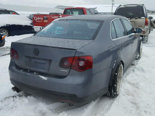 3VWTJ71K96M742242 - 2006 VOLKSWAGEN JETTA GLI GRAY photo 4