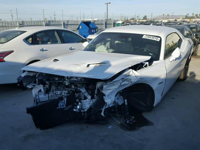 2C3CDZBT5JH123999 - 2018 DODGE CHALLENGER WHITE photo 2