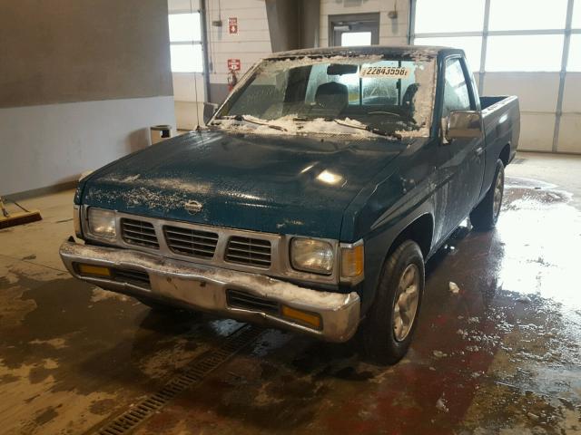 1N6SD11S1TC327610 - 1996 NISSAN TRUCK BASE GREEN photo 2