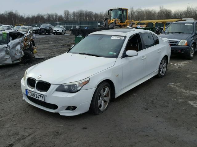 WBANF33556CS35267 - 2006 BMW 525 XI WHITE photo 2