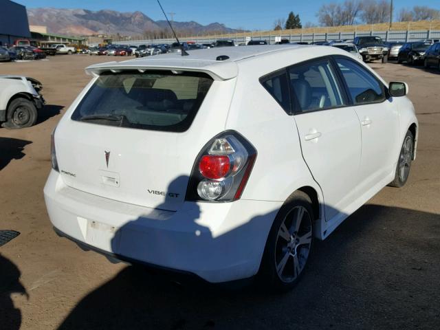 5Y2SR6E06AZ420143 - 2010 PONTIAC VIBE GT WHITE photo 4