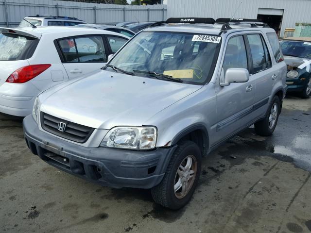 JHLRD1769WC093056 - 1998 HONDA CR-V EX SILVER photo 2