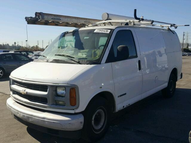 1GCFG25W4Y1159916 - 2000 CHEVROLET EXPRESS G2 WHITE photo 2