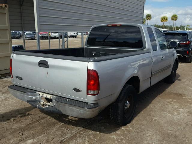 1FTZX1725YNB41757 - 2000 FORD F150 GRAY photo 4