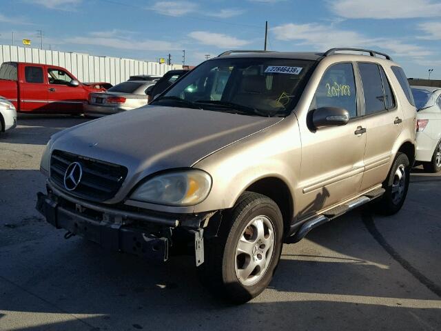 4JGAB54E33A397957 - 2003 MERCEDES-BENZ ML 320 GOLD photo 2