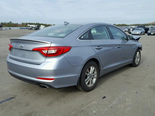 5NPE24AF7HH461463 - 2017 HYUNDAI SONATA SE SILVER photo 4