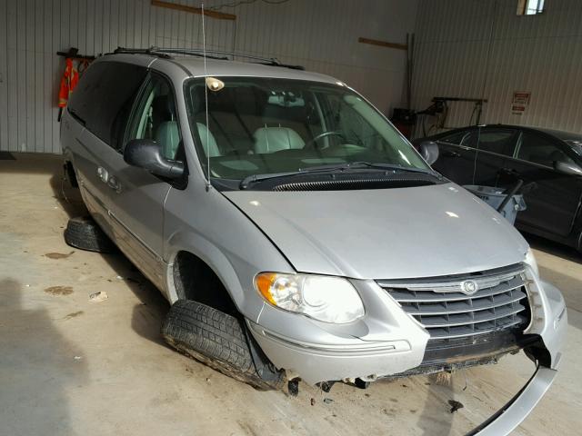 2C8GP54L85R508062 - 2005 CHRYSLER TOWN & COU SILVER photo 1