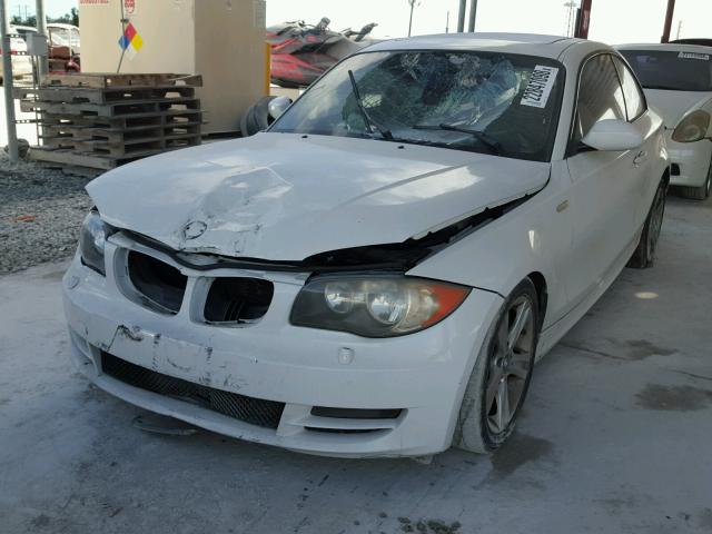 WBAUP73598VF08043 - 2008 BMW 128 I WHITE photo 2