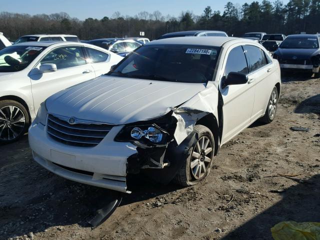 1C3LC46R18N179119 - 2008 CHRYSLER SEBRING LX WHITE photo 2