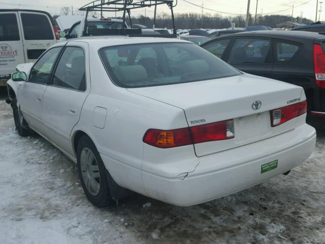 JT2BG22K7Y0425007 - 2000 TOYOTA CAMRY CE WHITE photo 3