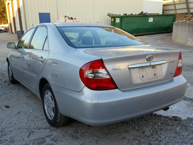 4T1BF32K02U026550 - 2002 TOYOTA CAMRY LE SILVER photo 3