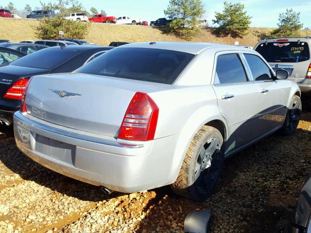 2C3KK63H46H296656 - 2006 CHRYSLER 300C SILVER photo 4