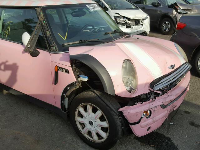 WMWRC33444TJ58812 - 2004 MINI COOPER PINK photo 9