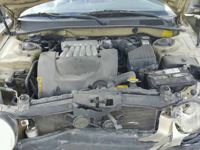 KMHWF35H44A948096 - 2004 HYUNDAI SONATA GLS GOLD photo 7