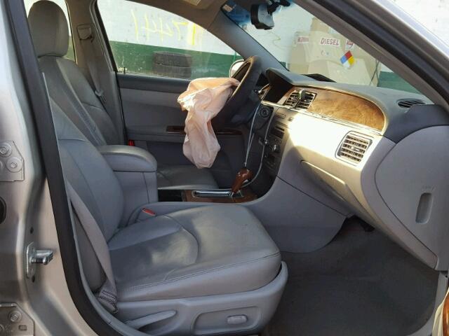 2G4WE587X61168585 - 2006 BUICK LACROSSE C SILVER photo 5