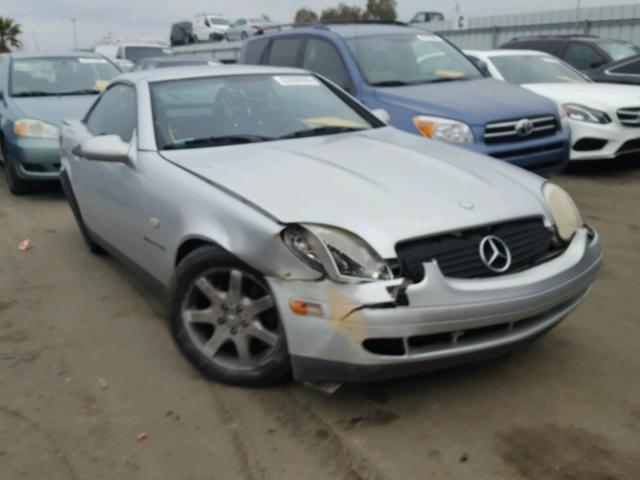 WDBKK47F3XF114570 - 1999 MERCEDES-BENZ SLK 230 KO SILVER photo 1