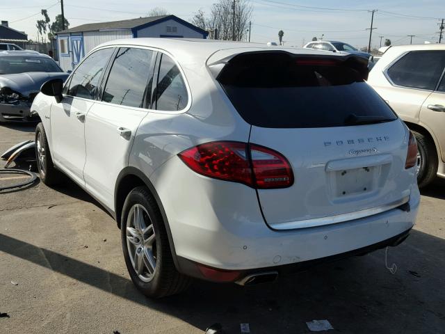 WP1AE2A26ELA50844 - 2014 PORSCHE CAYENNE S WHITE photo 3