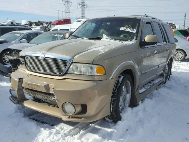 5LMPU28L6WLJ26120 - 1998 LINCOLN NAVIGATOR GOLD photo 2