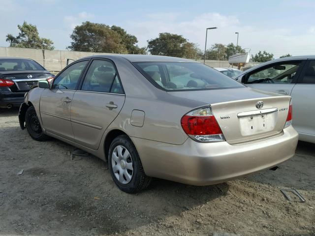 4T1BE32K85U395258 - 2005 TOYOTA CAMRY LE GOLD photo 3