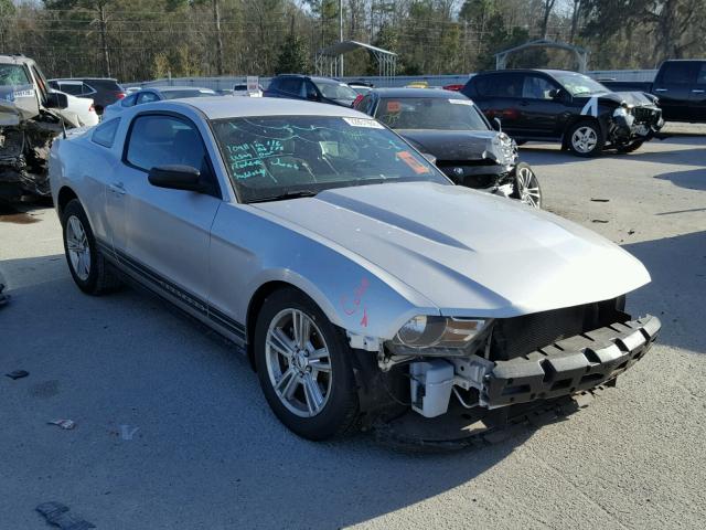 1ZVBP8AM4C5246591 - 2012 FORD MUSTANG SILVER photo 1