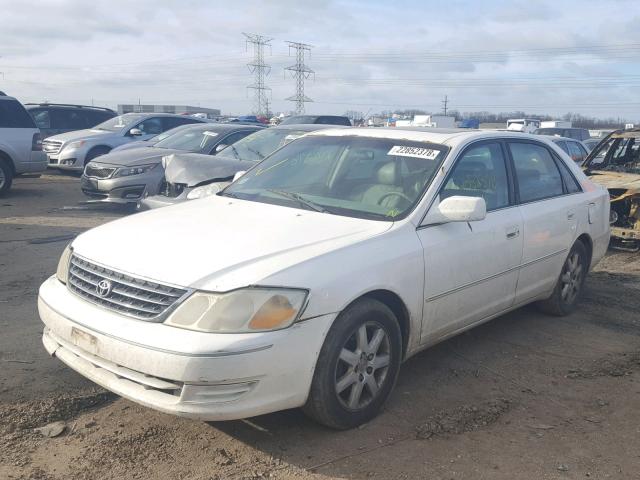 4T1BF28B03U273800 - 2003 TOYOTA AVALON XL WHITE photo 2