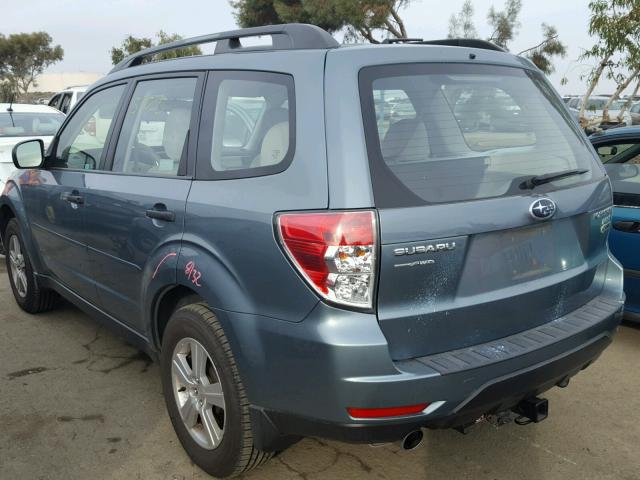 JF2SHABC9CH443964 - 2012 SUBARU FORESTER 2 SILVER photo 3