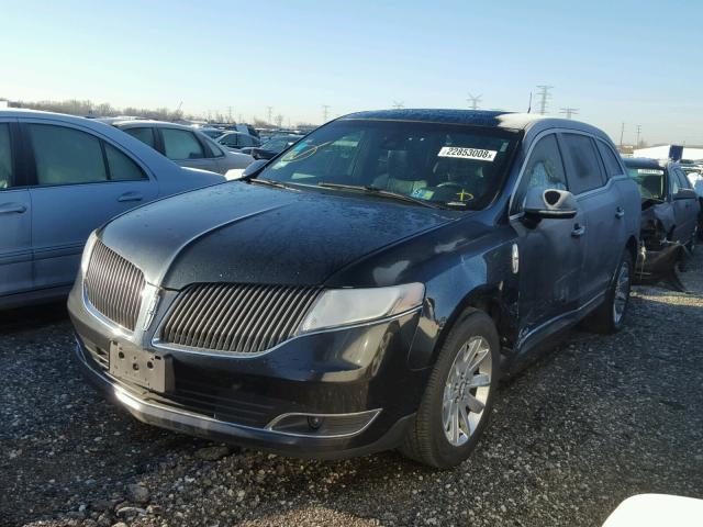 2LMHJ5NK9DBL58354 - 2013 LINCOLN MKT BLACK photo 2