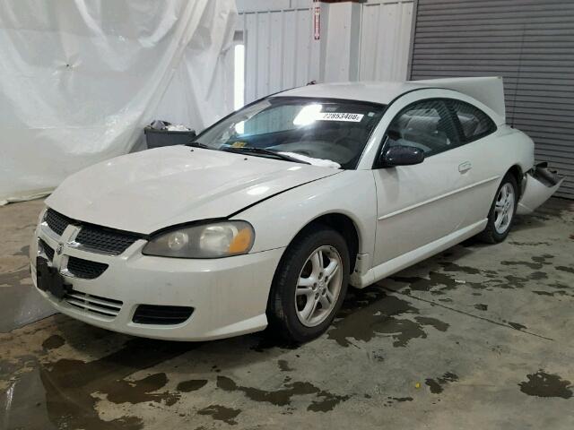 4B3AG42GX3E159018 - 2003 DODGE STRATUS SE WHITE photo 2