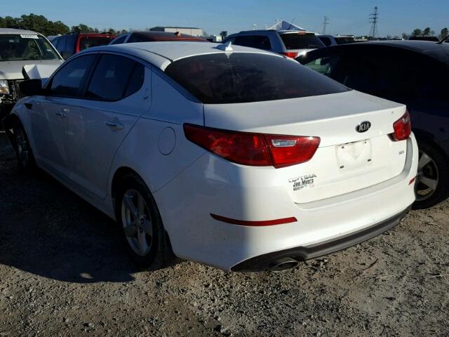 KNAGM4A77F5634467 - 2015 KIA OPTIMA LX WHITE photo 3