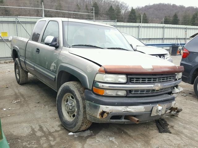 1GCGK29U7YE312180 - 2000 CHEVROLET SILVERADO TAN photo 1