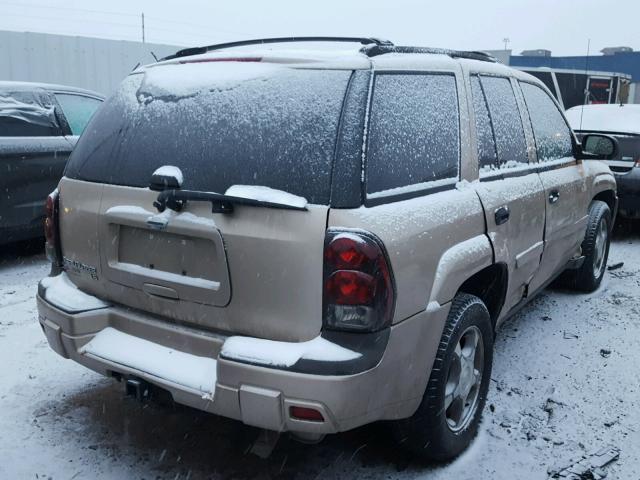 1GNDT13SX72126027 - 2007 CHEVROLET TRAILBLAZE TAN photo 4