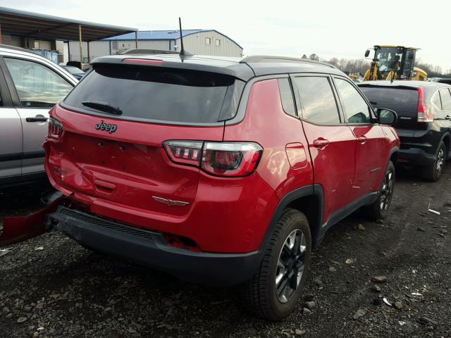 3C4NJDDB5HT647059 - 2017 JEEP COMPASS TR RED photo 4