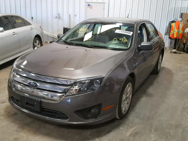 3FAHP0HA9BR318719 - 2011 FORD FUSION SE GRAY photo 2