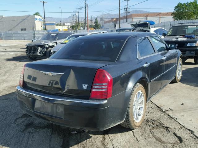 2C3KA63HX6H356894 - 2006 CHRYSLER 300C BLACK photo 4