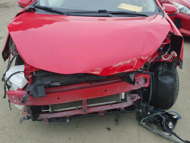 JTDKDTB31F1114274 - 2015 TOYOTA PRIUS C RED photo 9