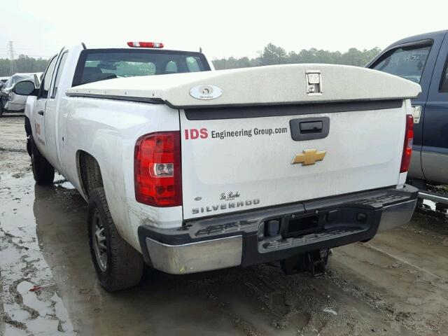 1GC2CVCG4DZ184317 - 2013 CHEVROLET SILVERADO WHITE photo 3