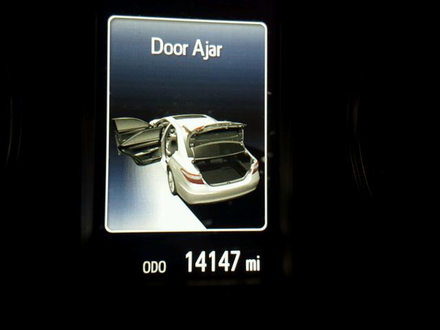 4T1BF1FK7HU766698 - 2017 TOYOTA CAMRY LE BLUE photo 8