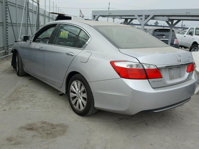 1HGCR2F74DA112207 - 2013 HONDA ACCORD EX SILVER photo 3